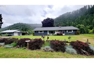 2965 S Myrtle Rd, Myrtle Creek, OR 97457 - Photo 2