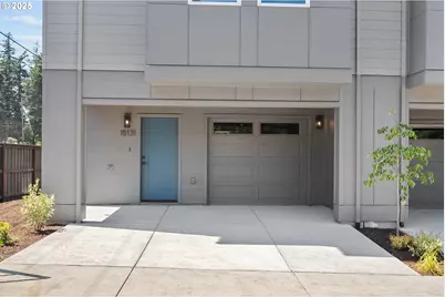 15157 E Burnside, Portland, OR 97233 - Photo 4