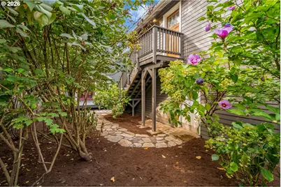 2225 N Humboldt St, Portland, OR 97217 - Photo 32