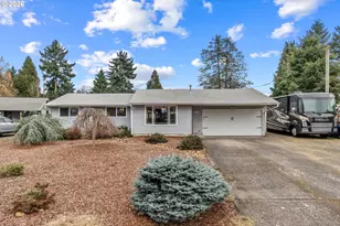 18030 SE Pershing Ct, Portland, OR 97236 - Photo 2