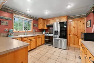 18030 SE Pershing Ct, Portland, OR 97236 - Photo 14