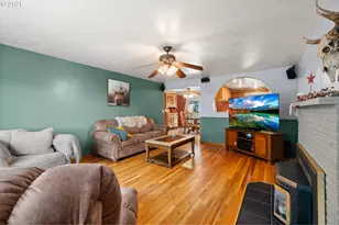 18030 SE Pershing Ct, Portland, OR 97236 - Photo 6