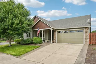 601 N 6th St, Carlton, OR 97111 - Photo 2