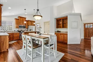 601 N 6th St, Carlton, OR 97111 - Photo 8