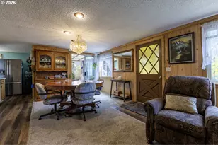 1903 17th St, Florence, OR 97439 - Photo 4