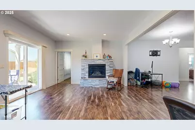 915 SW Coyote Dr, Hermiston, OR 97838 - Photo 12