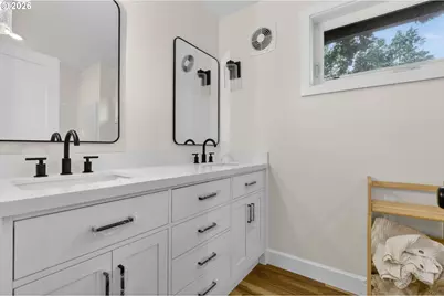 19330 Howell St, Gladstone, OR 97027 - Photo 32