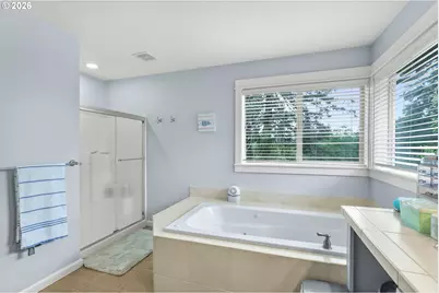 7281 NE Rockridge Pl, Hillsboro, OR 97124 - Photo 34