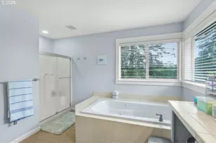 7281 NE Rockridge Pl, Hillsboro, OR 97124 - Photo 34