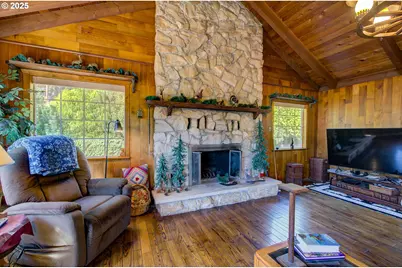 35539 Little Walluski Ln, Astoria, OR 97103 - Photo 8