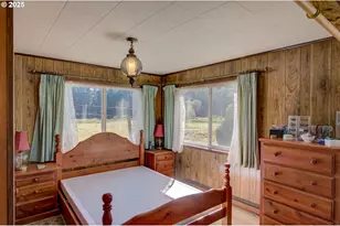 35539 Little Walluski Ln, Astoria, OR 97103 - Photo 16