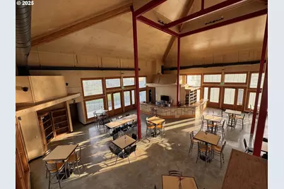 9664 NE Fox Farm Rd, Dundee, OR 97115 - Photo 4