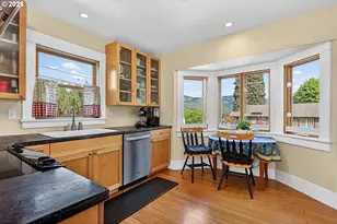 905 Columbia St, Hood River, OR 97031 - Photo 6