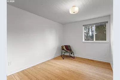 7005 Debbie Ct, Gladstone, OR 97027 - Photo 14