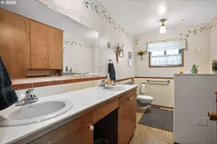 9479 SE Hillcrest Rd, Happy Valley, OR 97086 - Photo 14