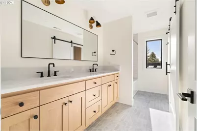 8125 SW Westgate Way, Portland, OR 97225 - Photo 32