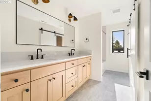 8125 SW Westgate Way, Portland, OR 97225 - Photo 32