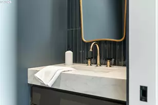 8125 SW Westgate Way, Portland, OR 97225 - Photo 26