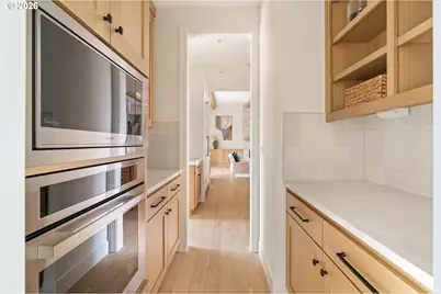 8125 SW Westgate Way, Portland, OR 97225 - Photo 12