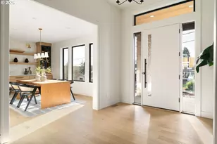 8125 SW Westgate Way, Portland, OR 97225 - Photo 2