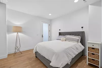 825 Ellis Ave, Lake Oswego, OR 97034 - Photo 40