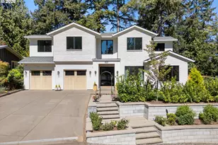 825 Ellis Ave, Lake Oswego, OR 97034 - Photo 1