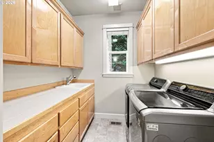 3324 Bentley Ave, Eugene, OR 97405 - Photo 18