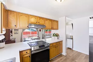 633 Cedar St, Independence, OR 97351 - Photo 12