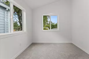 9572 SW 91st Ave, Portland, OR 97223 - Photo 16