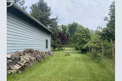 38102 Queens Rd, Marcola, OR 97454 - Photo 36
