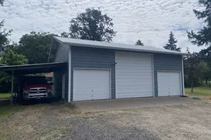 38102 Queens Rd, Marcola, OR 97454 - Photo 10