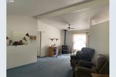 38102 Queens Rd, Marcola, OR 97454 - Photo 12