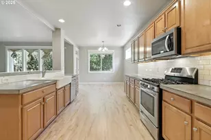 23798 SW Heron Lakes Dr, Sherwood, OR 97140 - Photo 8