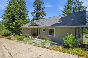 151 Rockridge Loop, Eugene, OR 97405 - Photo 2