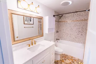 7025 SW 103rd Ave, Beaverton, OR 97008 - Photo 12