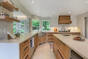 2677 SW 64th Pl, Portland, OR 97225 - Photo 12