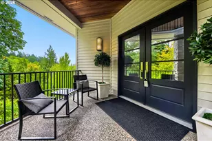 2677 SW 64th Pl, Portland, OR 97225 - Photo 2