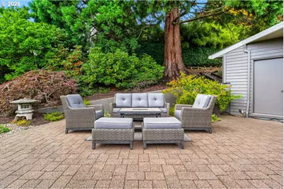 2677 SW 64th Pl, Portland, OR 97225 - Photo 36