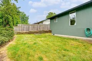 2850 NW Logan St, Camas, WA 98607 - Photo 42