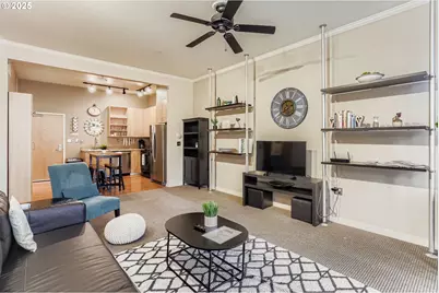 1425 NE 61st Ave #310, Hillsboro, OR 97124 - Photo 10