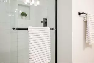 6961 NE Stanton St, Portland, OR 97213 - Photo 28