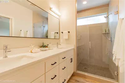 133 Shelton McMurphey Blvd, Eugene, OR 97401 - Photo 14