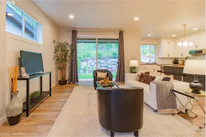 133 Shelton McMurphey Blvd, Eugene, OR 97401 - Photo 2