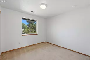 10680 SW Summer Lake Dr, Portland, OR 97223 - Photo 32