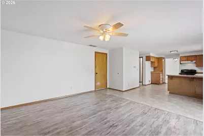 10680 SW Summer Lake Dr, Portland, OR 97223 - Photo 14