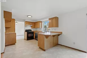 10680 SW Summer Lake Dr, Portland, OR 97223 - Photo 16