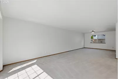10680 SW Summer Lake Dr, Portland, OR 97223 - Photo 8