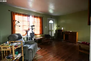 7118 SE Nehalem St, Portland, OR 97206 - Photo 6