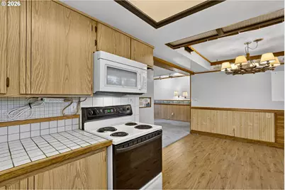 8835 SE Regents Dr, Milwaukie, OR 97222 - Photo 10