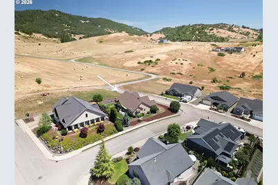 330 Wil Way, Winston, OR 97496 - Photo 18